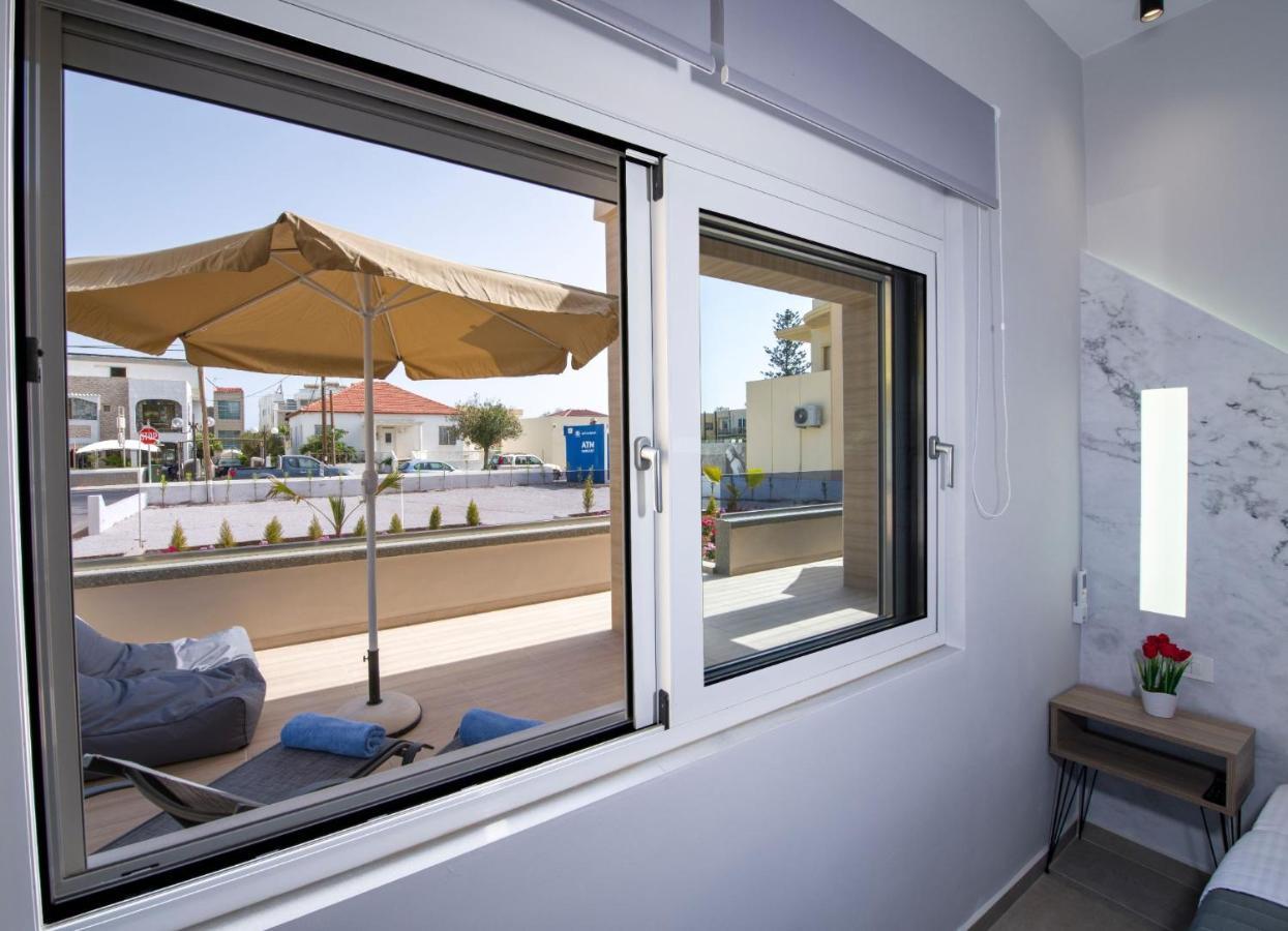 Luxury Villa Eva-Mari With Jacuzzi, 50M From The Beach Stalos Bagian luar foto