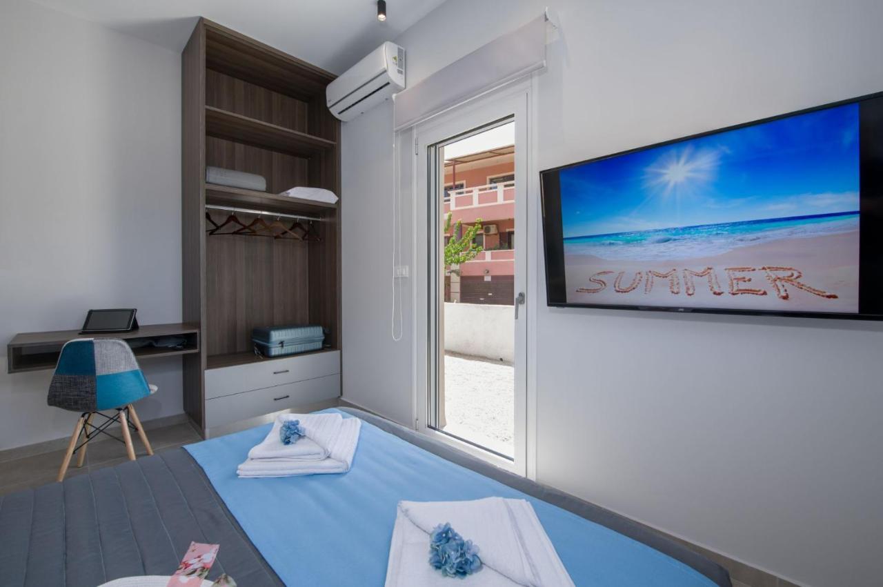 Luxury Villa Eva-Mari With Jacuzzi, 50M From The Beach Stalos Bagian luar foto