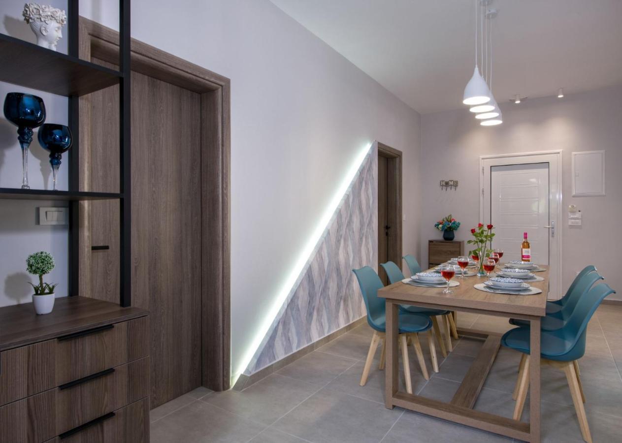 Luxury Villa Eva-Mari With Jacuzzi, 50M From The Beach Stalos Bagian luar foto