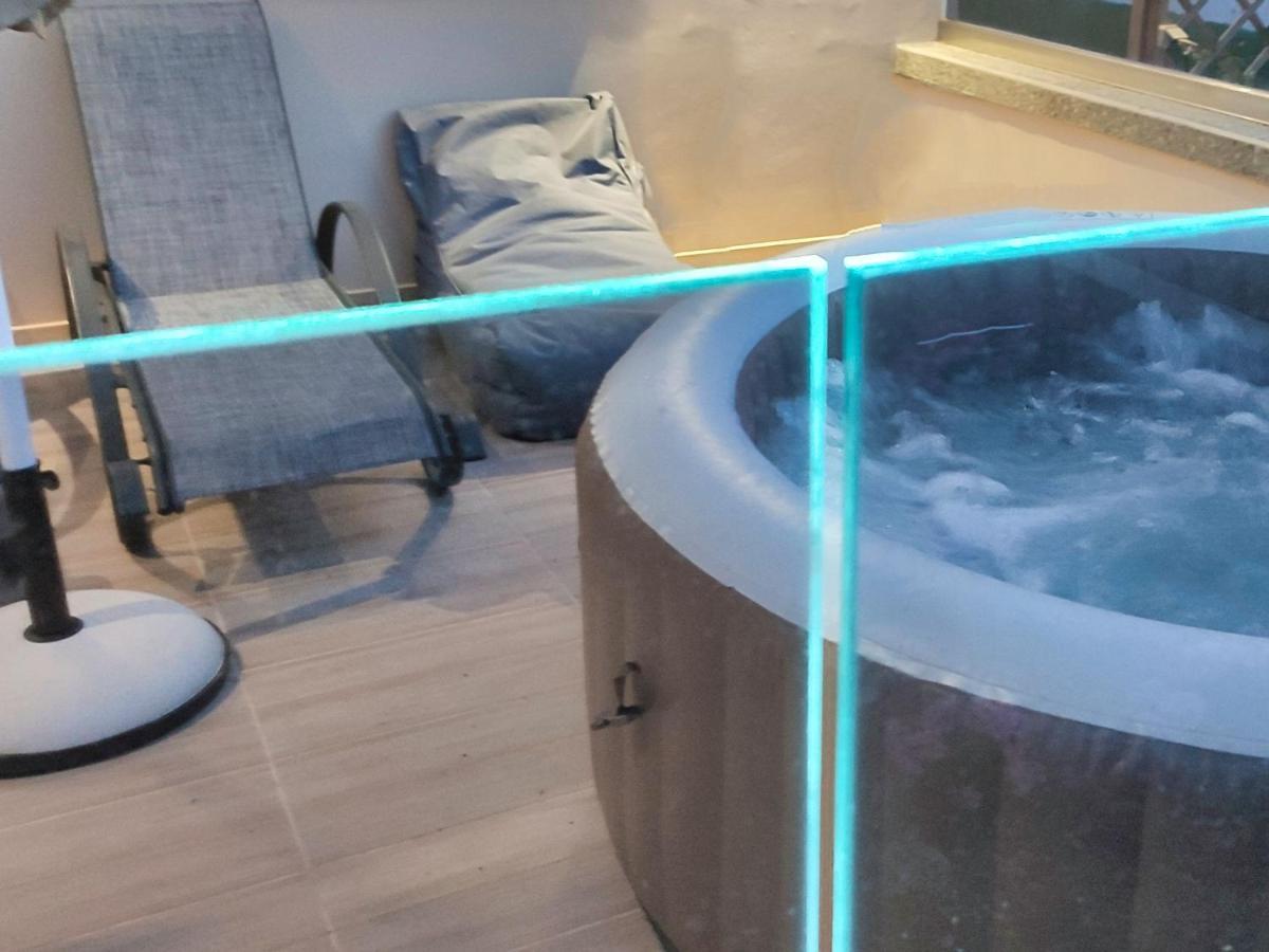 Luxury Villa Eva-Mari With Jacuzzi, 50M From The Beach Stalos Bagian luar foto